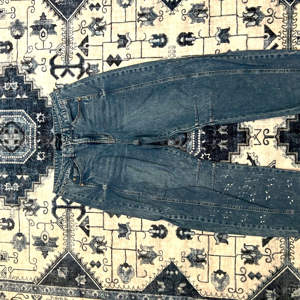 Amazon Barrel Jean